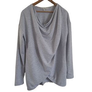 Women's top Max Studio Performance size small shirt long sleep Gray